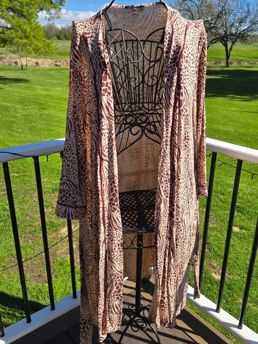 Ann Taylor Animal print robe, size L, VGUC